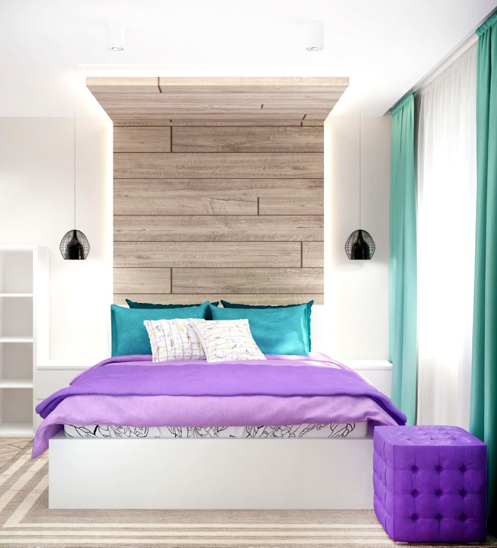 Визуализация спальни 15 кв.м в бирюзовых и белых тонах, фиолетовый пуф, белая кровать, подвесные светильники, портьеры
